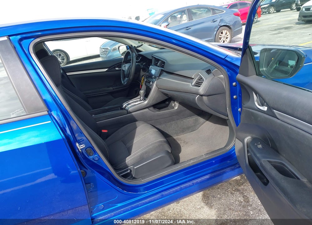 2018 HONDA CIVIC LX VIN: 19XFC2F58JE043137