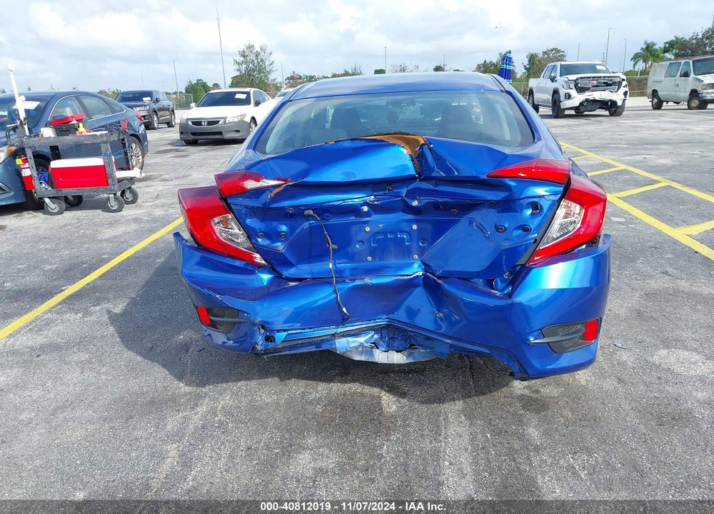 2018 HONDA CIVIC LX VIN: 19XFC2F58JE043137