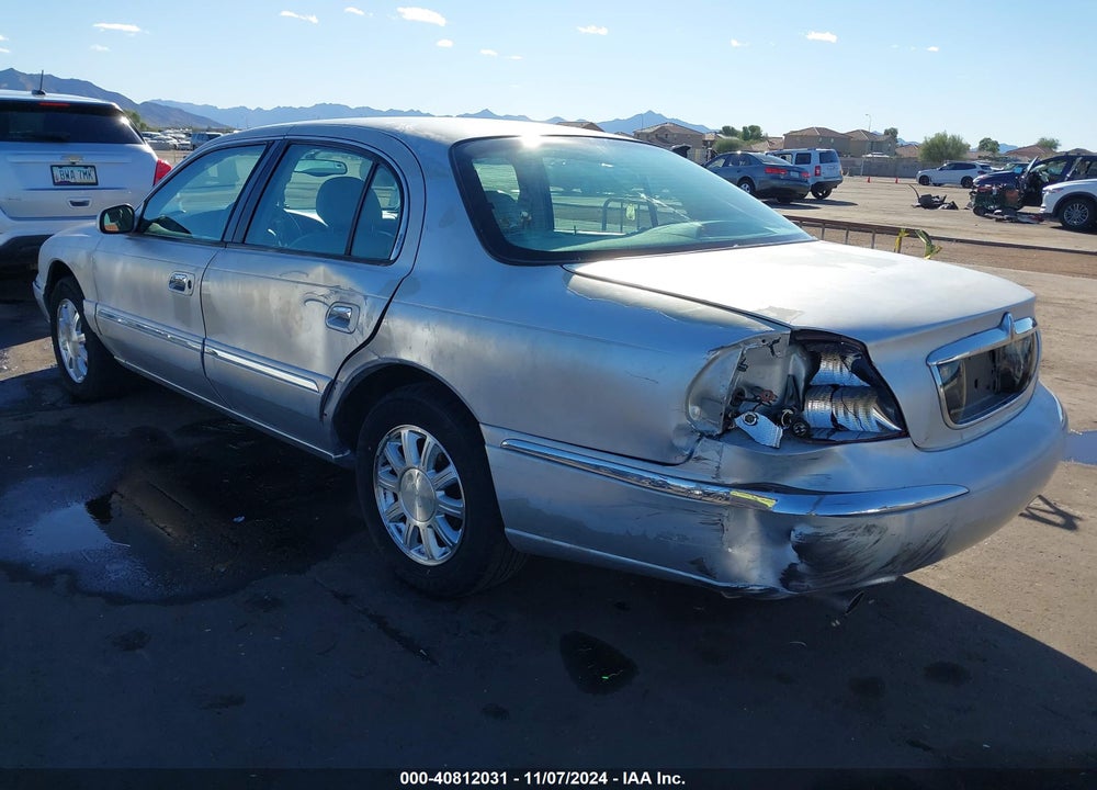 2001 LINCOLN CONTINENTAL VIN: 1LNHM97V11Y680972