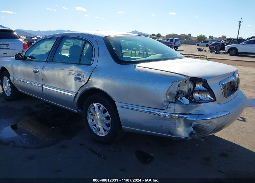 2001 LINCOLN CONTINENTAL VIN: 1LNHM97V11Y680972