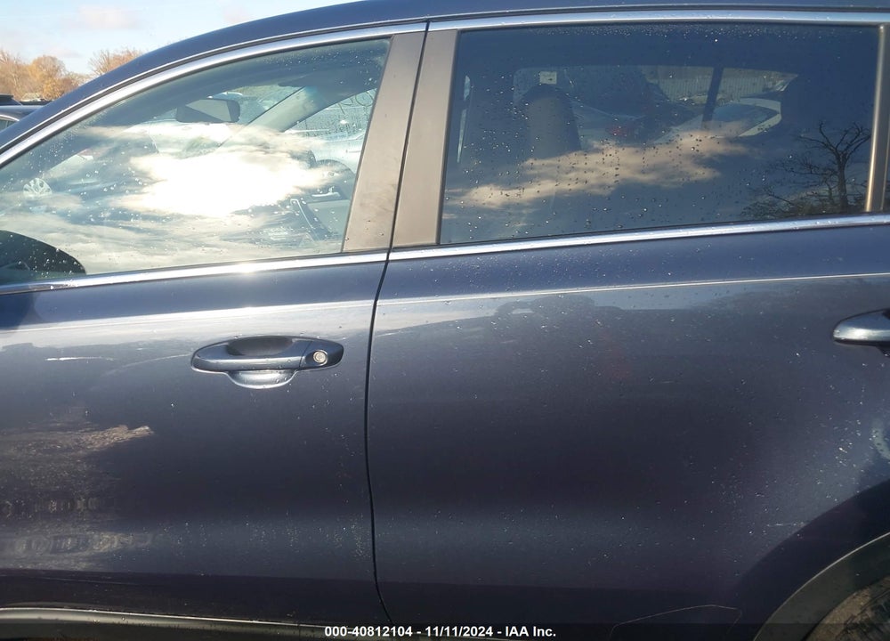 2018 KIA SPORTAGE LX VIN: KNDPM3AC8J7303985