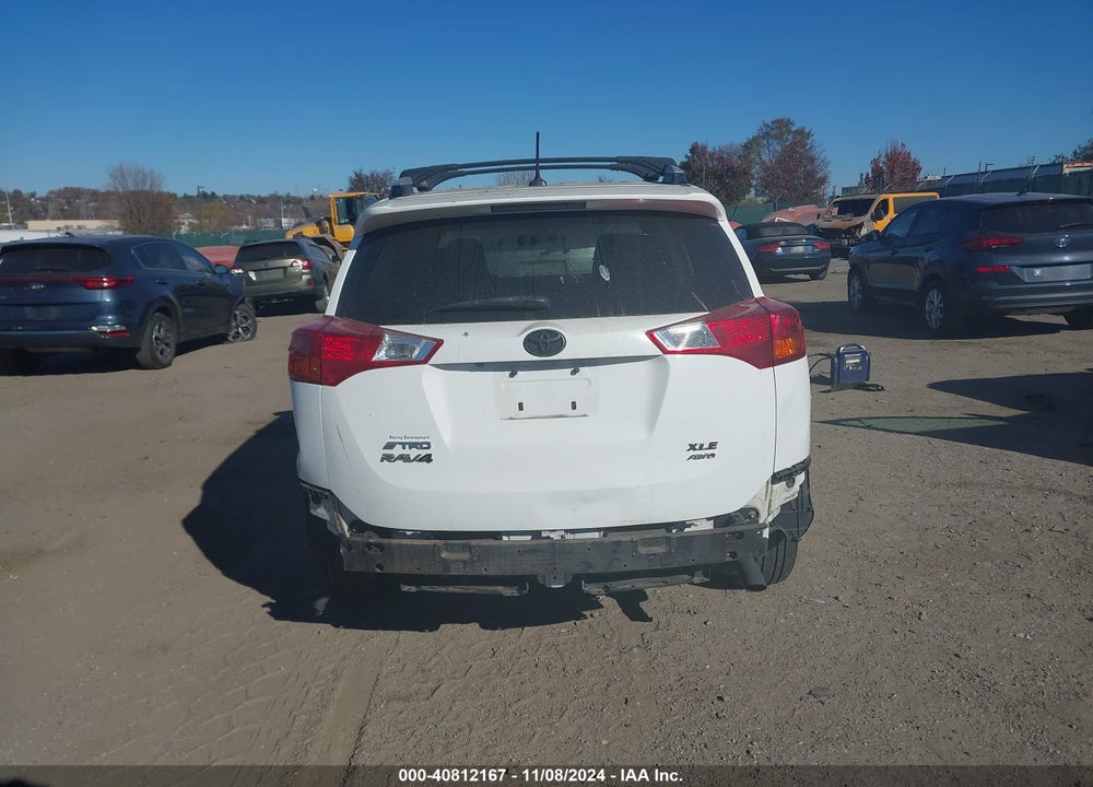 2014 TOYOTA RAV4 XLE VIN: JTMRFREV0ED070483