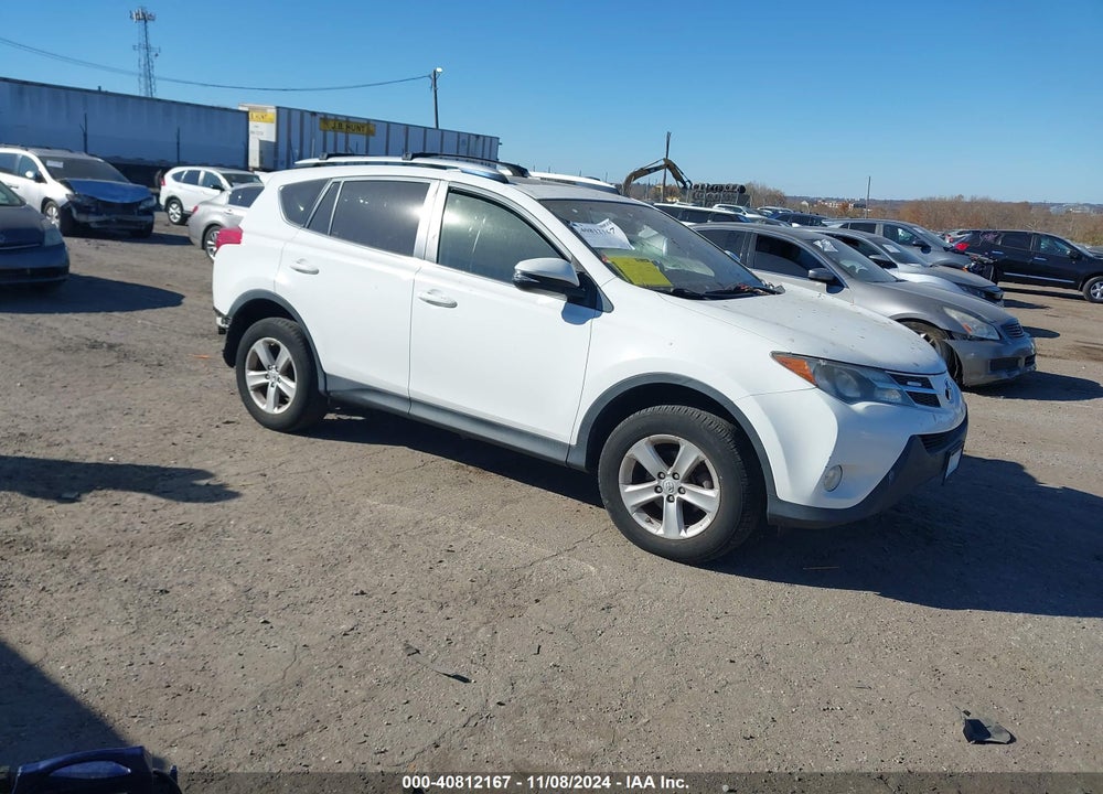 2014 TOYOTA RAV4 XLE VIN: JTMRFREV0ED070483