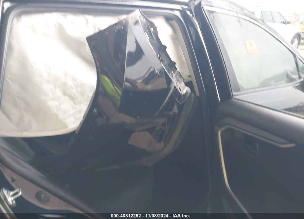 2019 TOYOTA RAV4 LE VIN: JTMH1RFV3KD016860