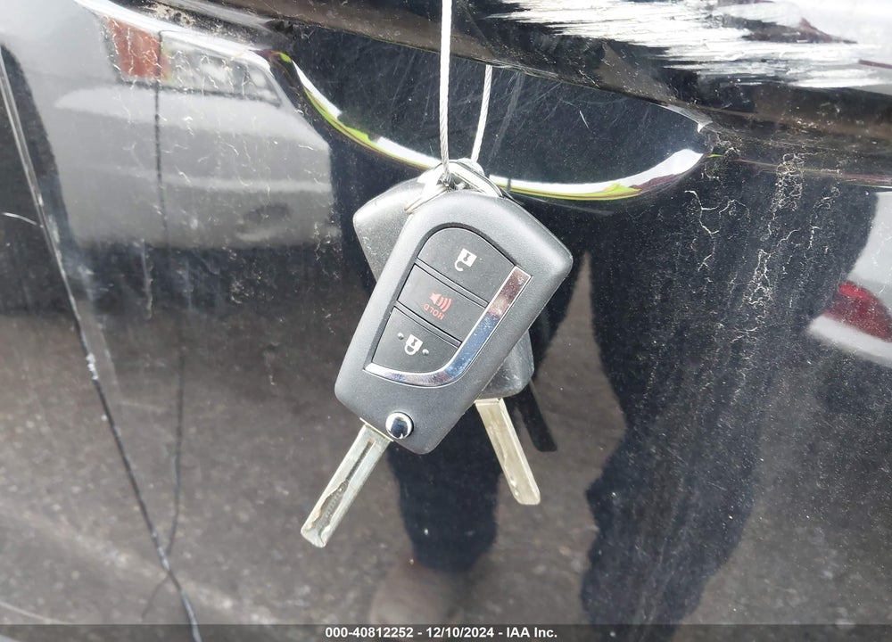 2019 TOYOTA RAV4 LE VIN: JTMH1RFV3KD016860