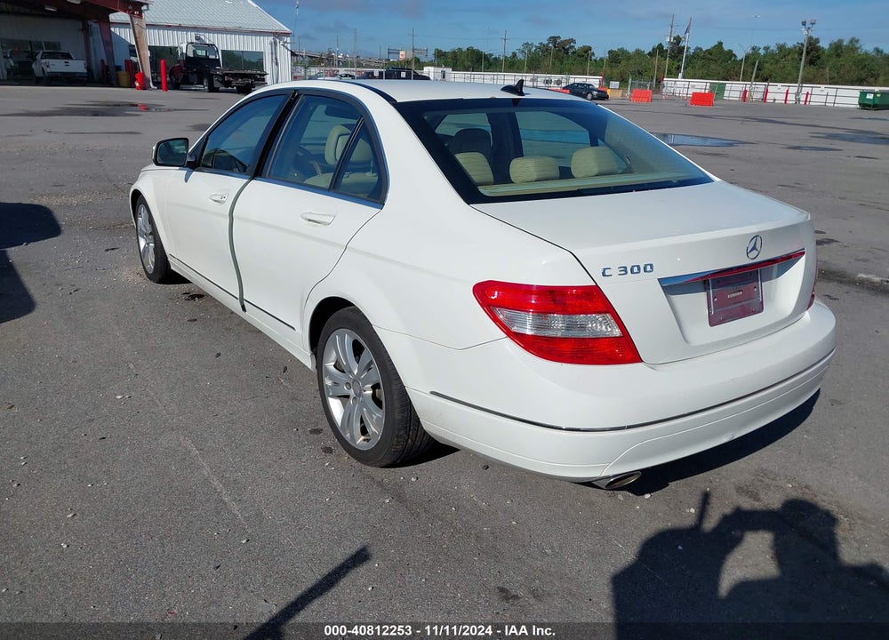 2008 MERCEDES-BENZ C 300 LUXURY/SPORT VIN: WDDGF54X48F132792