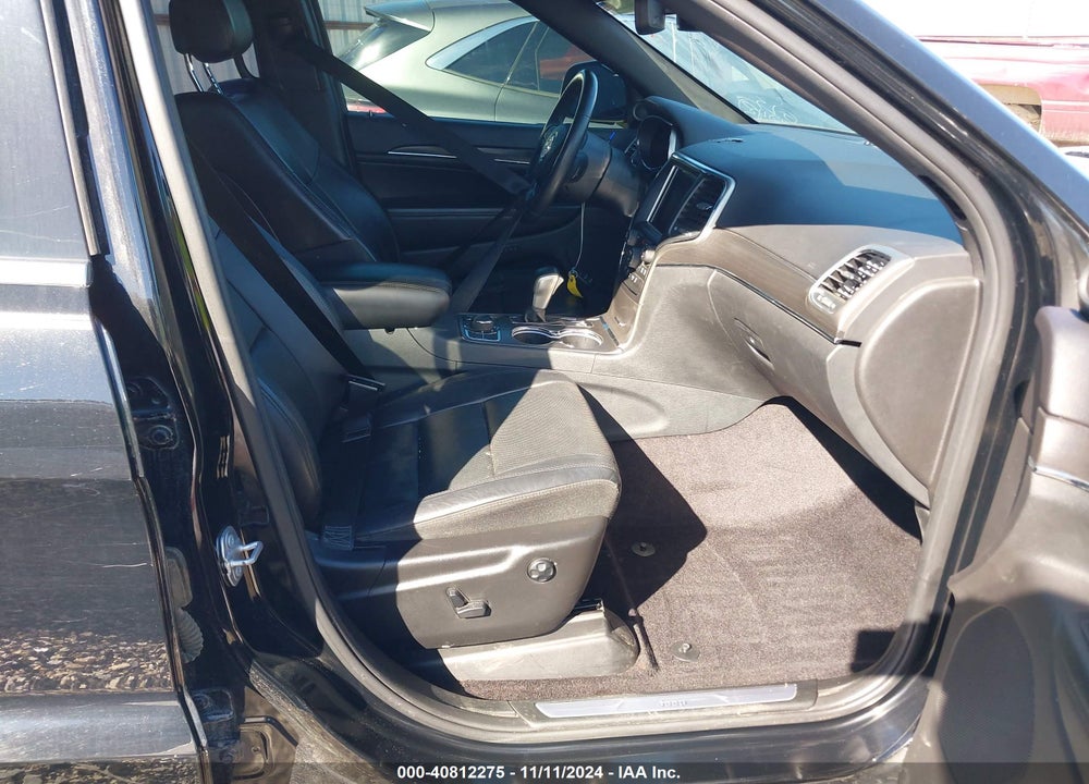 2018 JEEP GRAND CHEROKEE VIN: 1C4RJFBGXJC358045