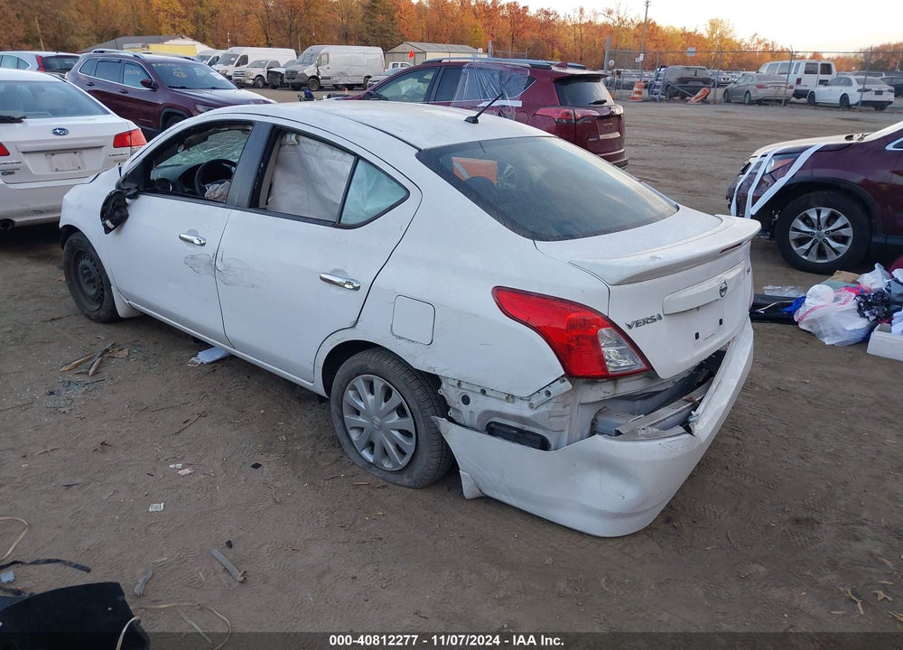 2018 NISSAN VERSA 1.6 SV VIN: 3N1CN7AP9JL887950