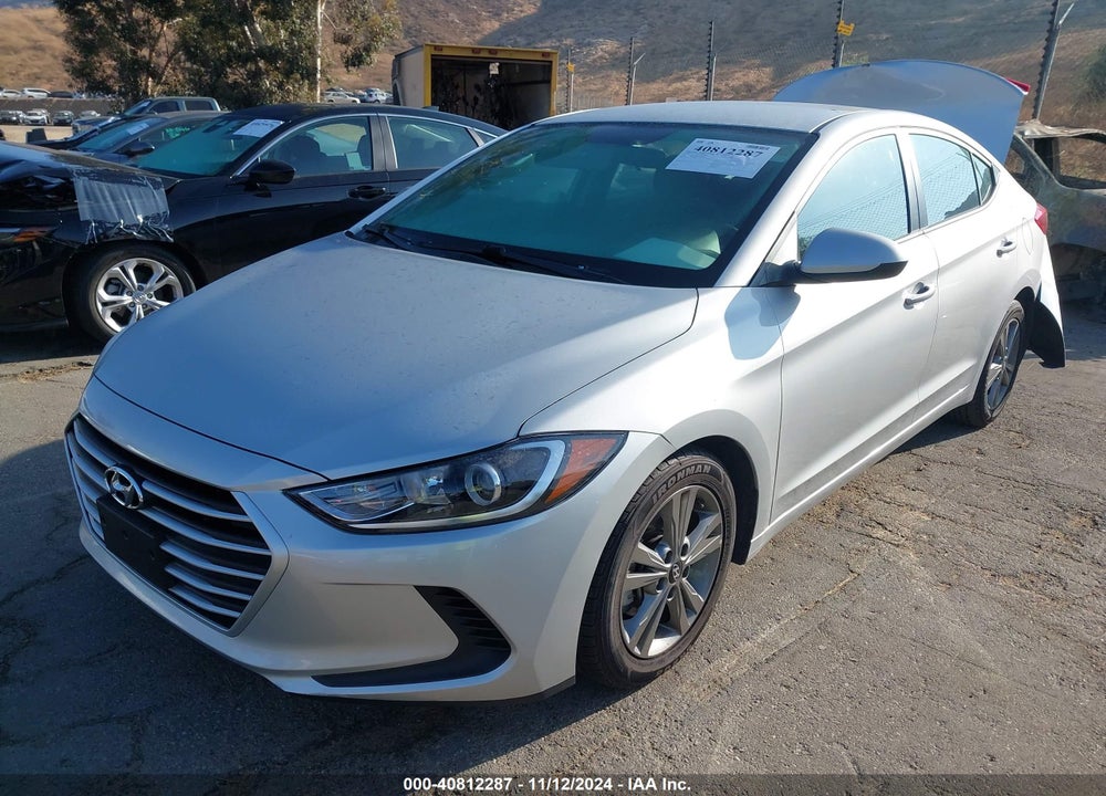 2018 HYUNDAI ELANTRA SEL VIN: 5NPD84LF8JH268798
