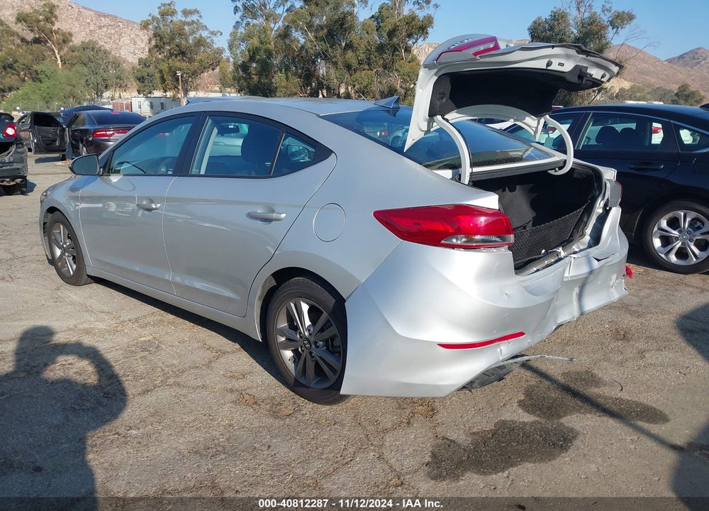 2018 HYUNDAI ELANTRA SEL VIN: 5NPD84LF8JH268798