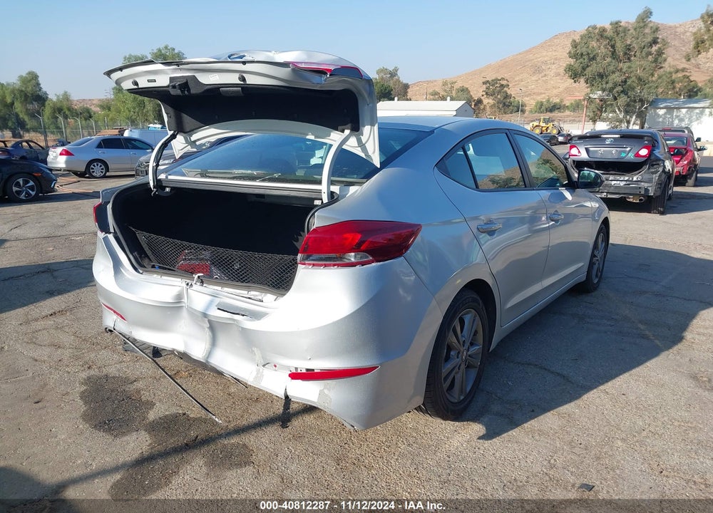 2018 HYUNDAI ELANTRA SEL VIN: 5NPD84LF8JH268798