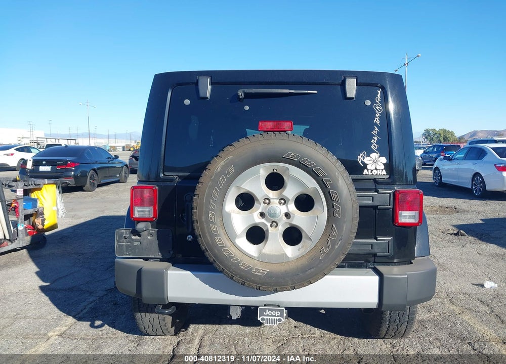 2014 JEEP WRANGLER UNLIMITED SAHARA VIN: 1C4BJWEG8EL197214