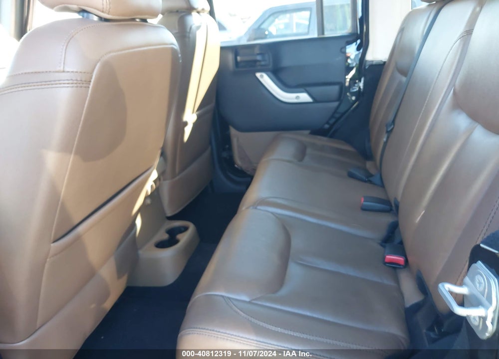 2014 JEEP WRANGLER UNLIMITED SAHARA VIN: 1C4BJWEG8EL197214
