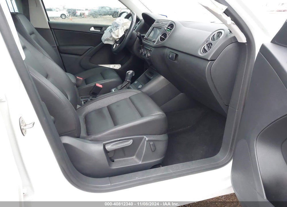 2017 VOLKSWAGEN TIGUAN 2.0T WOLFSBURG EDITION VIN: WVGRV7AX6HK025445