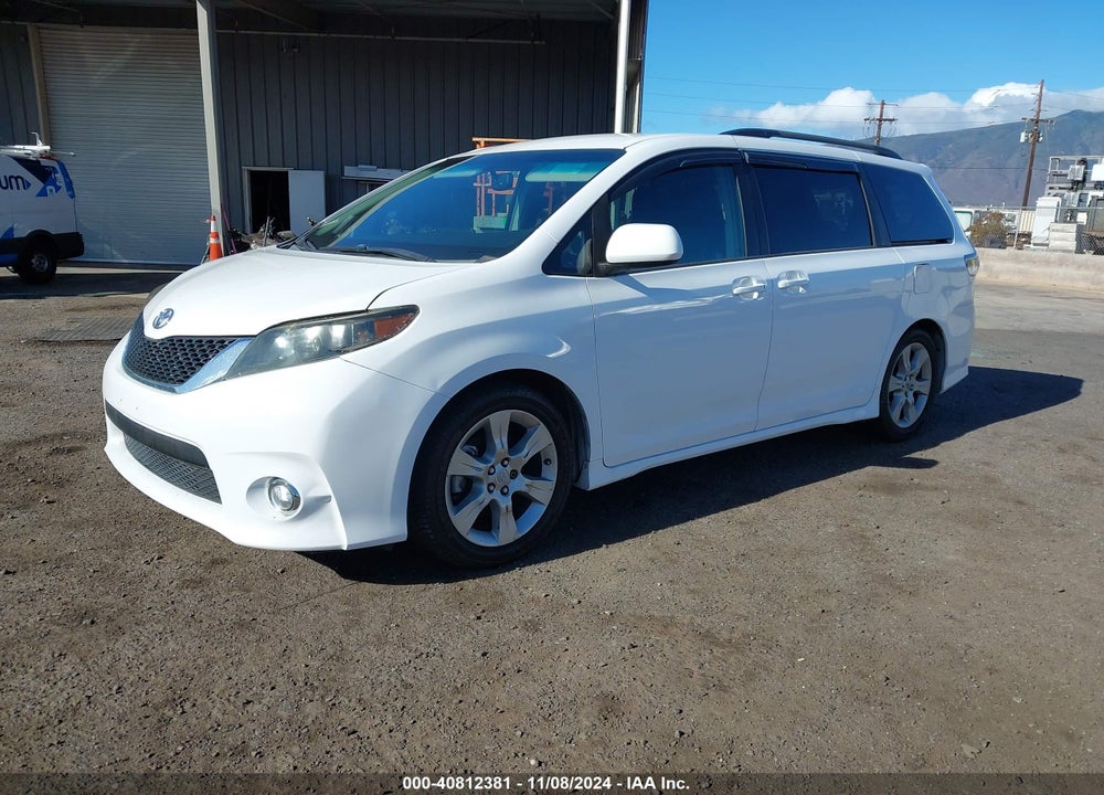 2012 TOYOTA SIENNA SE 8 PASSENGER VIN: 5TDXK3DC8CS251316