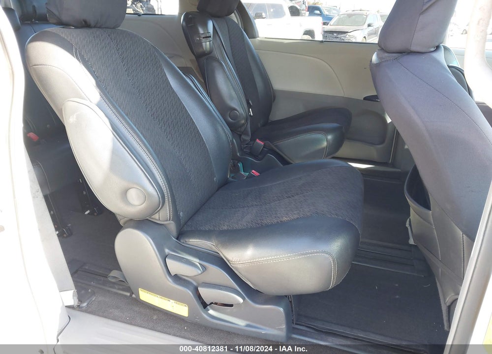 2012 TOYOTA SIENNA SE 8 PASSENGER VIN: 5TDXK3DC8CS251316