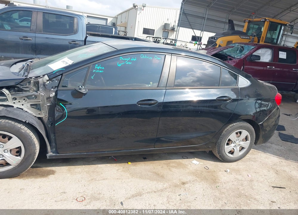 2017 CHEVROLET CRUZE VIN: 1G1BC5SMXH7193170
