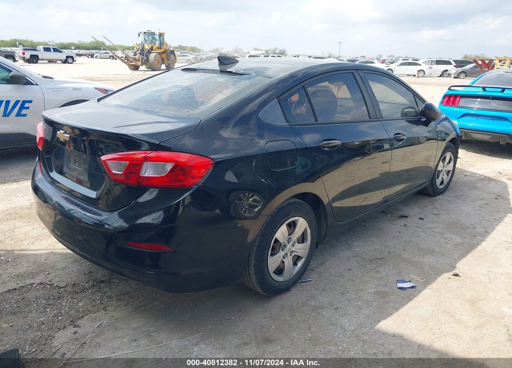 2017 CHEVROLET CRUZE VIN: 1G1BC5SMXH7193170