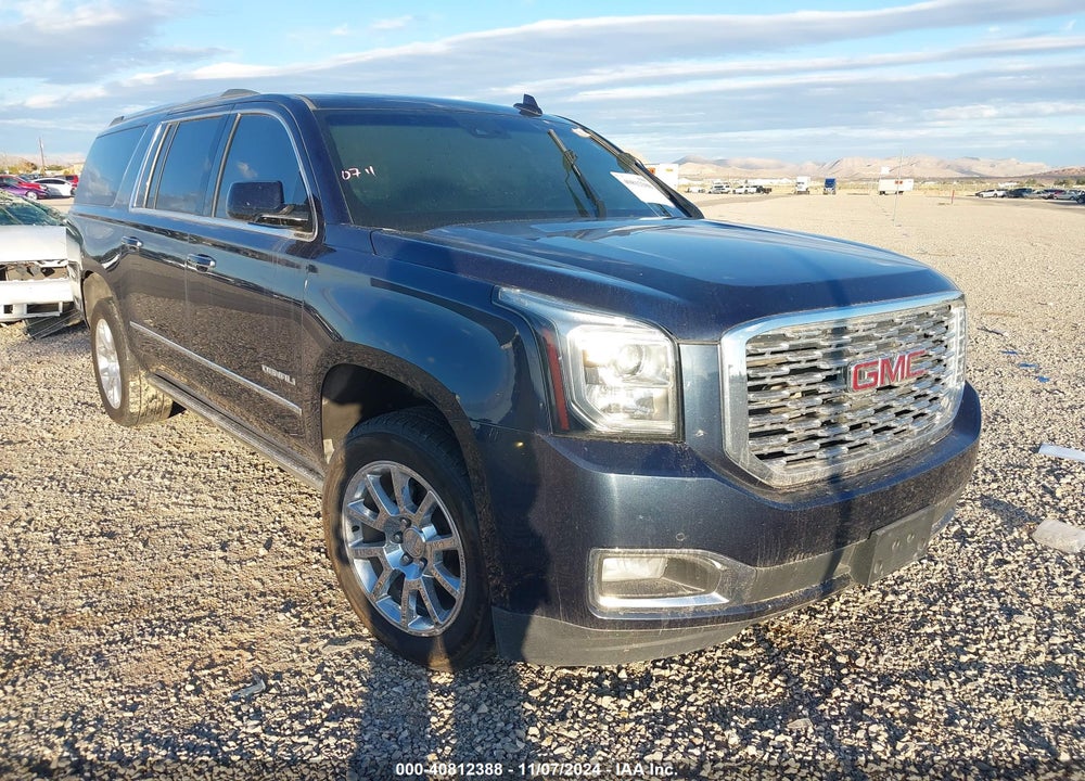 2018 GMC YUKON XL DENALI VIN: 1GKS2HKJ0JR136900