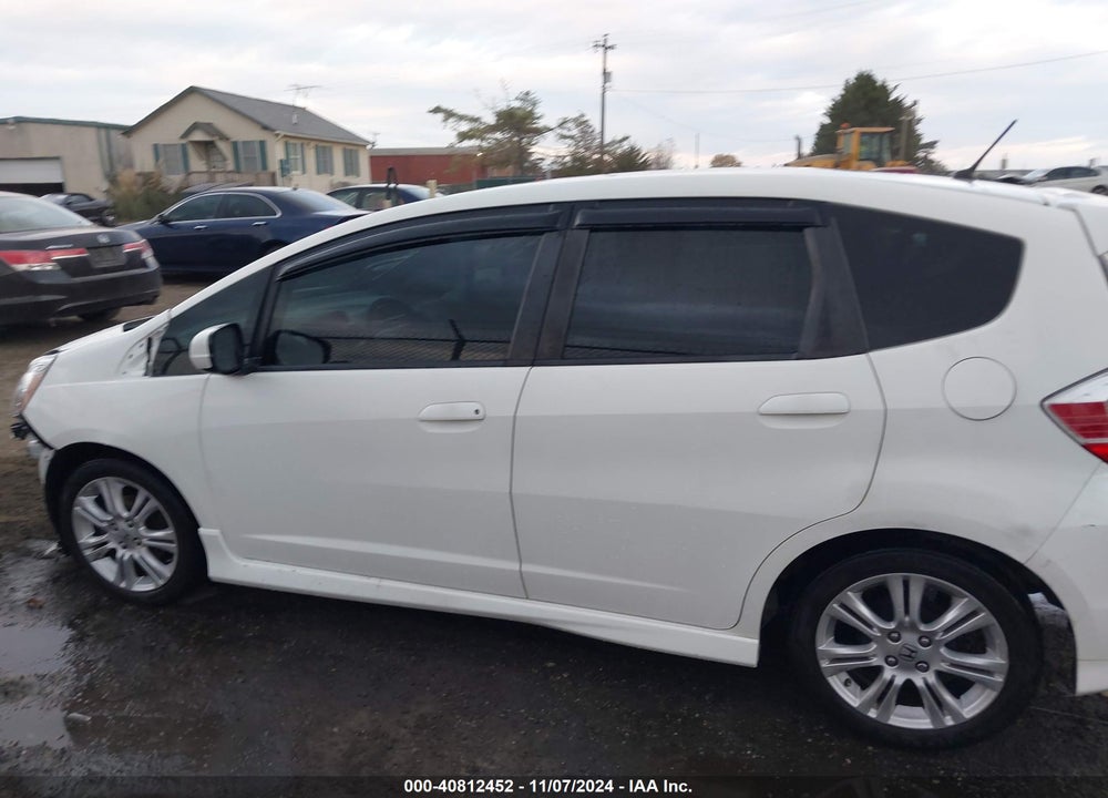 2009 HONDA FIT SPORT VIN: JHMGE88629C000065