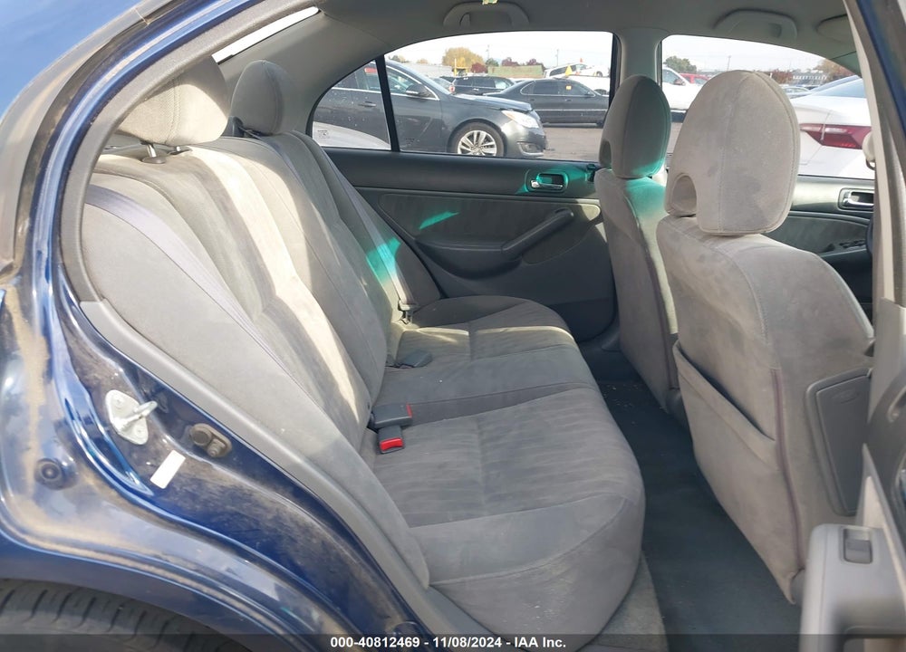 2005 HONDA CIVIC LX VIN: 2HGES15675H571413