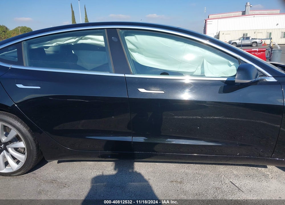 2018 TESLA MODEL 3 LONG RANGE/MID RANGE VIN: 5YJ3E1EA7JF176181