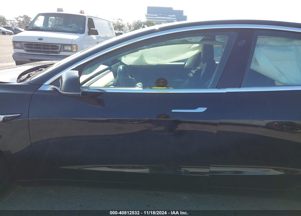 2018 TESLA MODEL 3 LONG RANGE/MID RANGE VIN: 5YJ3E1EA7JF176181