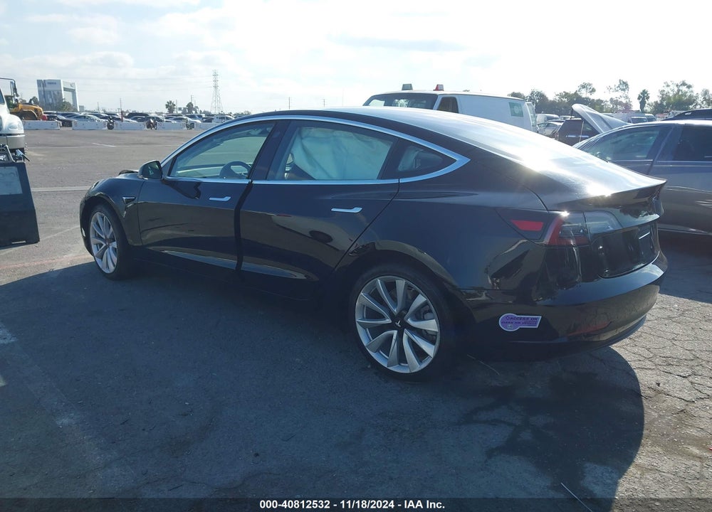 2018 TESLA MODEL 3 LONG RANGE/MID RANGE VIN: 5YJ3E1EA7JF176181