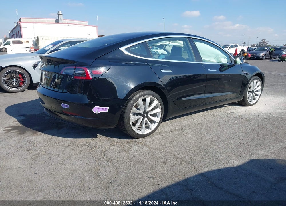 2018 TESLA MODEL 3 LONG RANGE/MID RANGE VIN: 5YJ3E1EA7JF176181