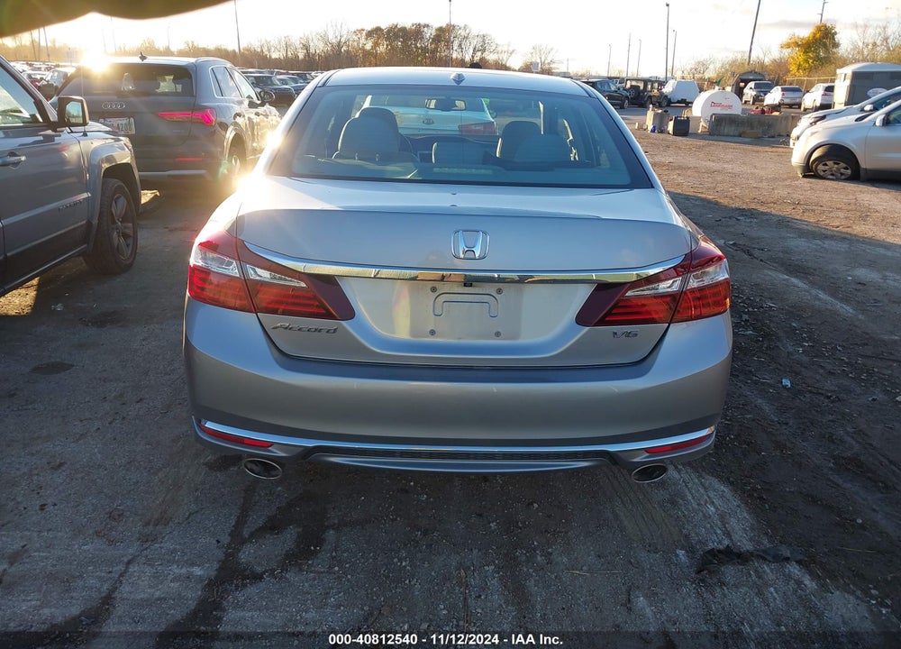 2017 HONDA ACCORD EX-L V6 VIN: 1HGCR3F88HA025740