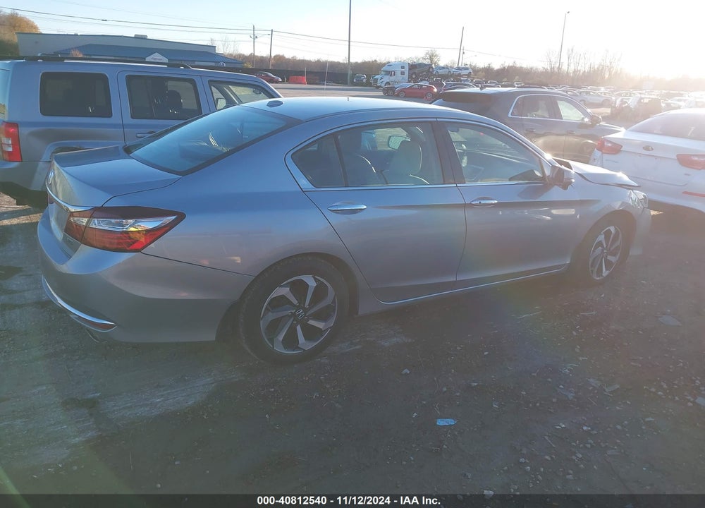 2017 HONDA ACCORD EX-L V6 VIN: 1HGCR3F88HA025740