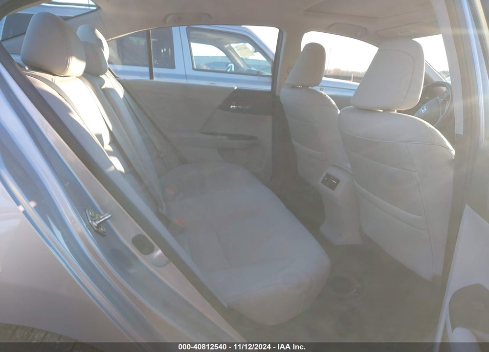 2017 HONDA ACCORD EX-L V6 VIN: 1HGCR3F88HA025740