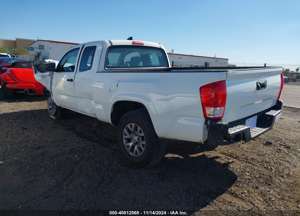 2017 TOYOTA TACOMA SR VIN: 5TFRX5GN3HX084870