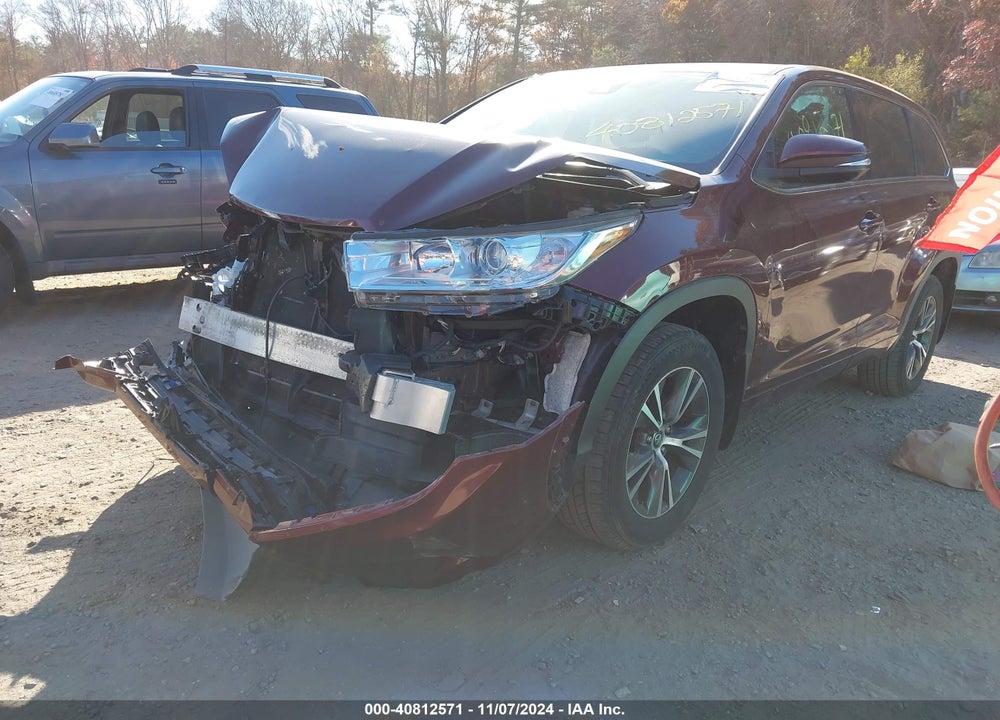 2017 TOYOTA HIGHLANDER LE VIN: 5TDBZRFH8HS429234