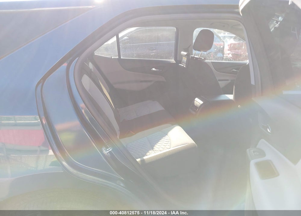 2019 CHEVROLET EQUINOX LT VIN: 2GNAXUEV8K6209340
