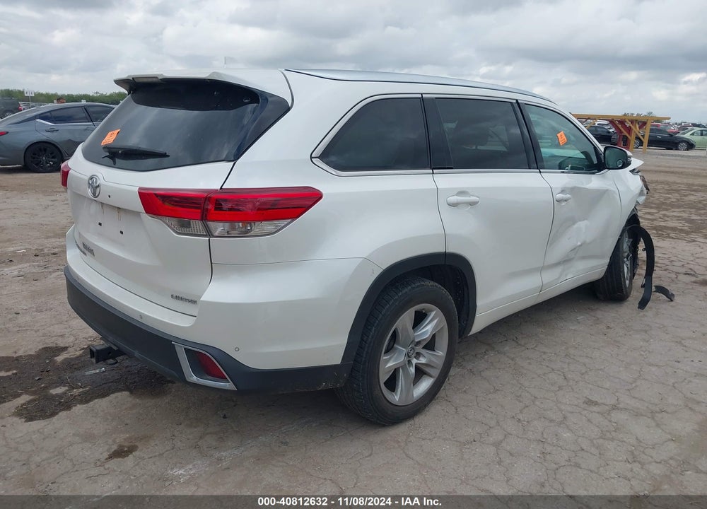 2019 TOYOTA HIGHLANDER LIMITED VIN: 5TDYZRFH1KS361165