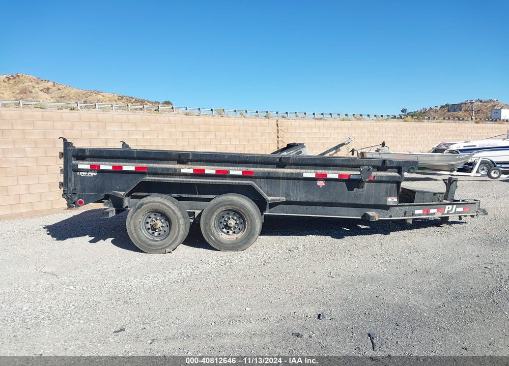 2021 PJ TRAILERS --- VIN: 4P5DT1424M1353213