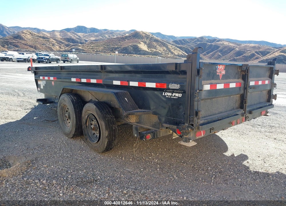 2021 PJ TRAILERS --- VIN: 4P5DT1424M1353213