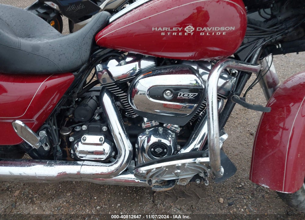 2021 HARLEY-DAVIDSON FLHX VIN: 1HD1KBC10MB660143