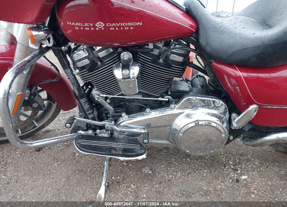 2021 HARLEY-DAVIDSON FLHX VIN: 1HD1KBC10MB660143
