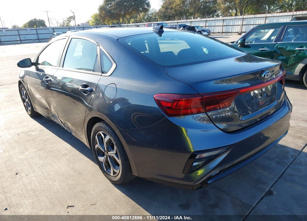 2019 KIA FORTE LXS VIN: 3KPF24AD2KE051846