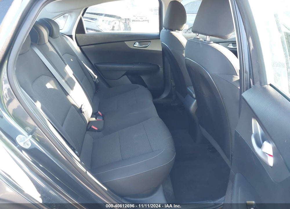 2019 KIA FORTE LXS VIN: 3KPF24AD2KE051846