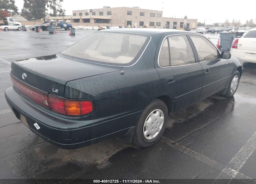 1994 TOYOTA CAMRY LE VIN: JT2SK12E7R0196865