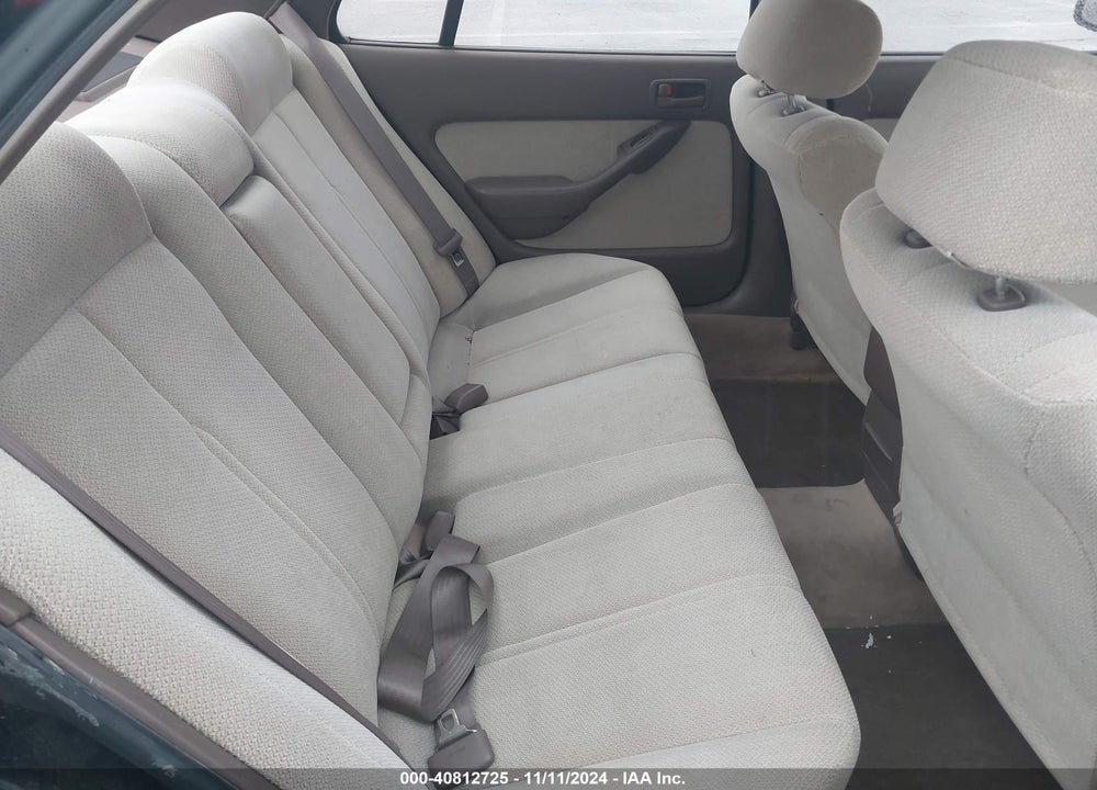 1994 TOYOTA CAMRY LE VIN: JT2SK12E7R0196865