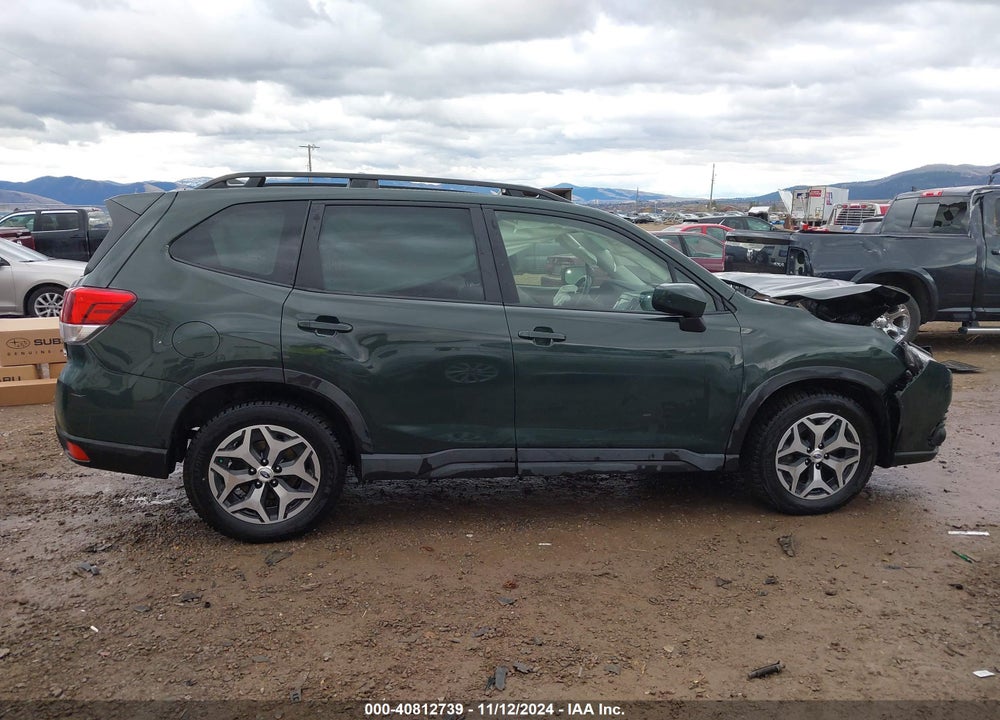2023 SUBARU FORESTER PREMIUM VIN: JF2SKAEC1PH490084