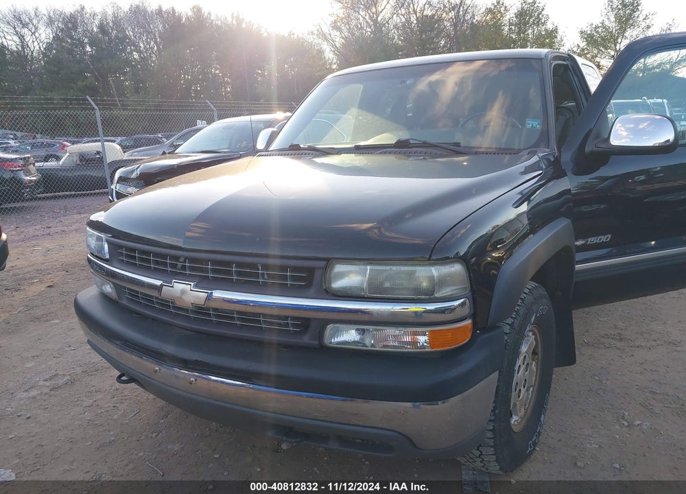 2001 CHEVROLET SILVERADO 1500 LS VIN: 2GCEK19T011226323