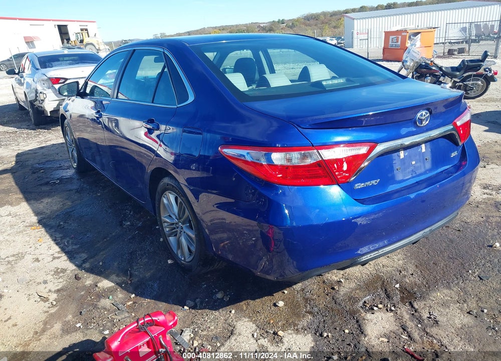 2015 TOYOTA CAMRY SE VIN: 4T1BF1FK5FU990078