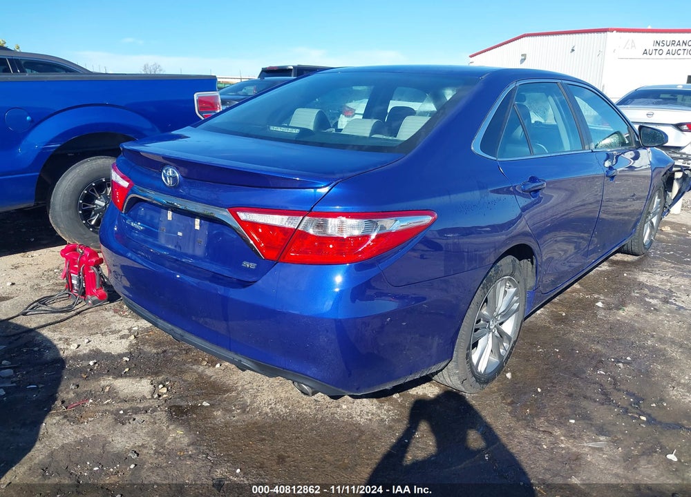 2015 TOYOTA CAMRY SE VIN: 4T1BF1FK5FU990078