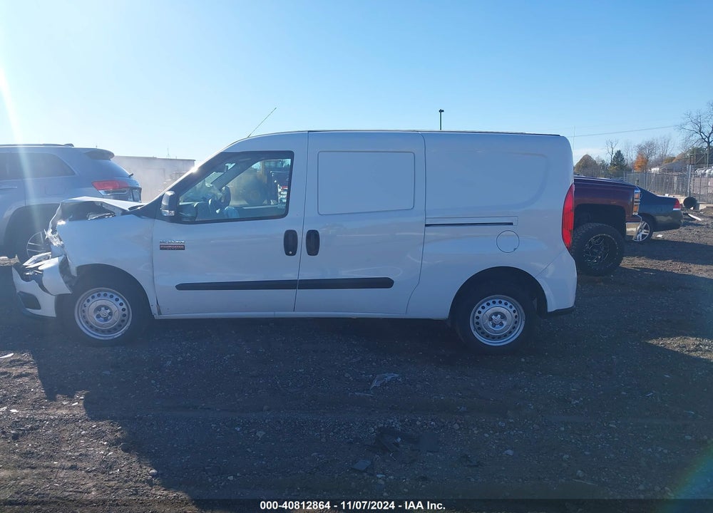 2022 RAM PROMASTER CITY CARGO VAN VIN: ZFBHRFAB9N6Y06552