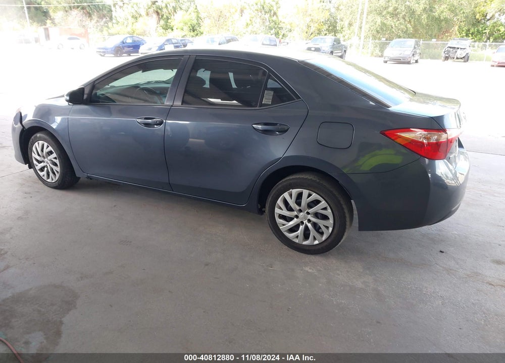 2018 TOYOTA COROLLA LE VIN: 5YFBURHE3JP842503